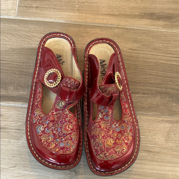 Alegria 39 Classic Imperial Wine clogs - Picture 1 of 11